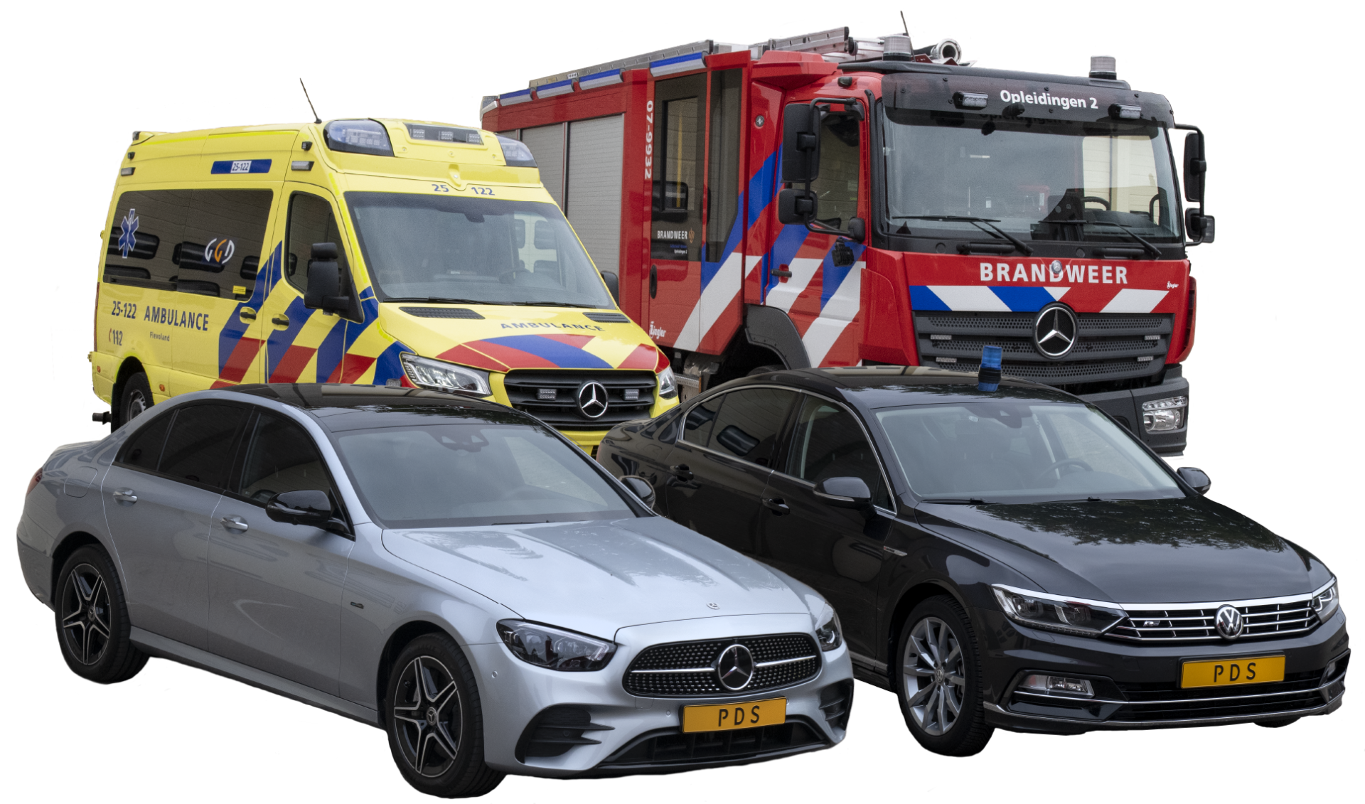Brandweer, ambulance en luxe auto's op rij